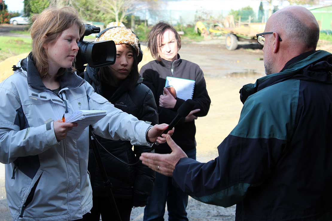 Journalism students get agricultural experience - Massey ...